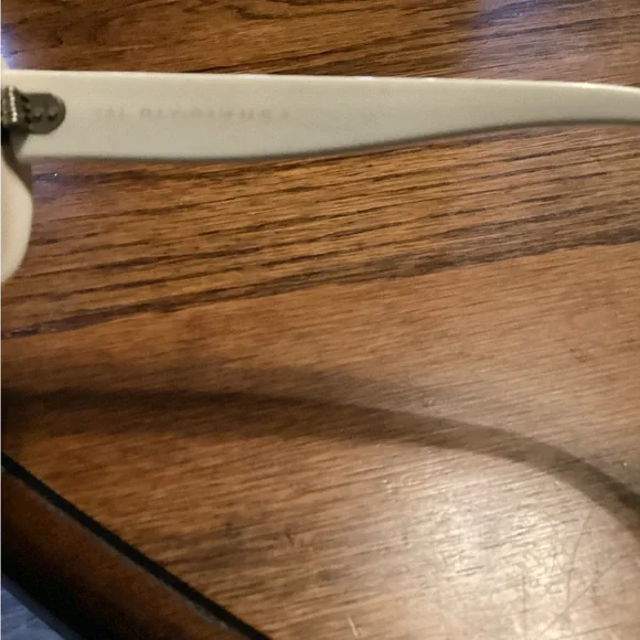 DONATED. XXX. Ray-ban retro sunglasses - Picture 3 of 3